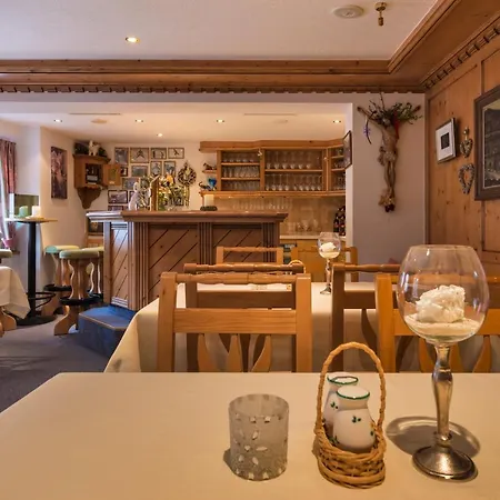 Ehrenreich Otel 3*
